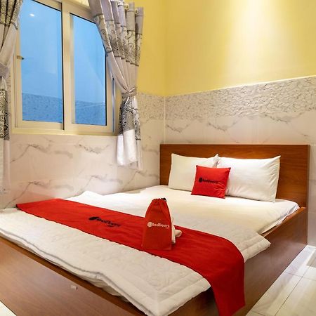 Reddoorz Near Etown 4 Hotel Bandar Ho Chi Minh Luaran gambar