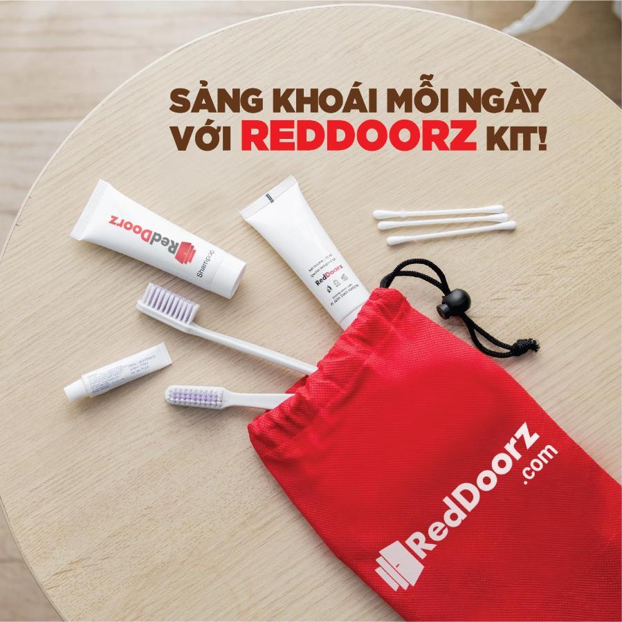 Reddoorz Near Etown 4 Hotel Bandar Ho Chi Minh Luaran gambar