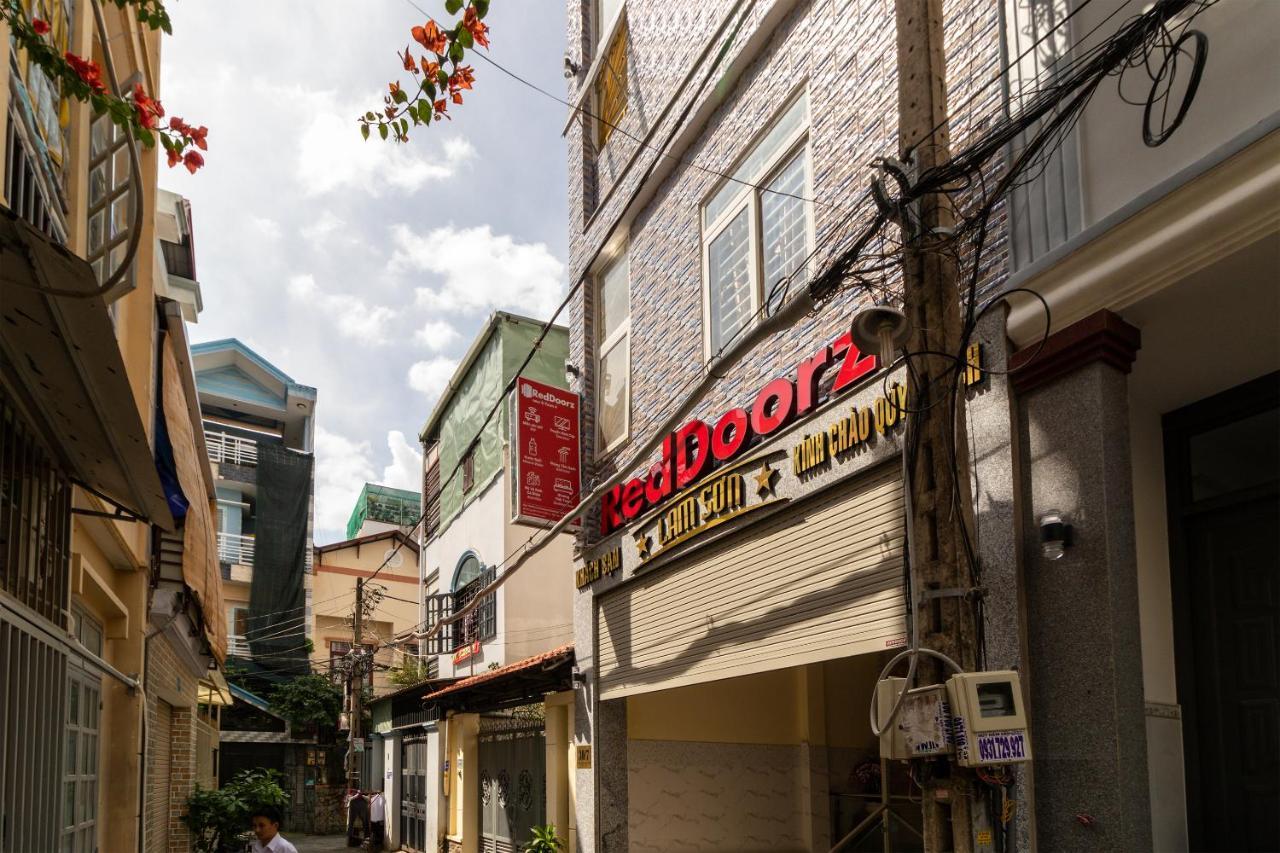 Reddoorz Near Etown 4 Hotel Bandar Ho Chi Minh Luaran gambar